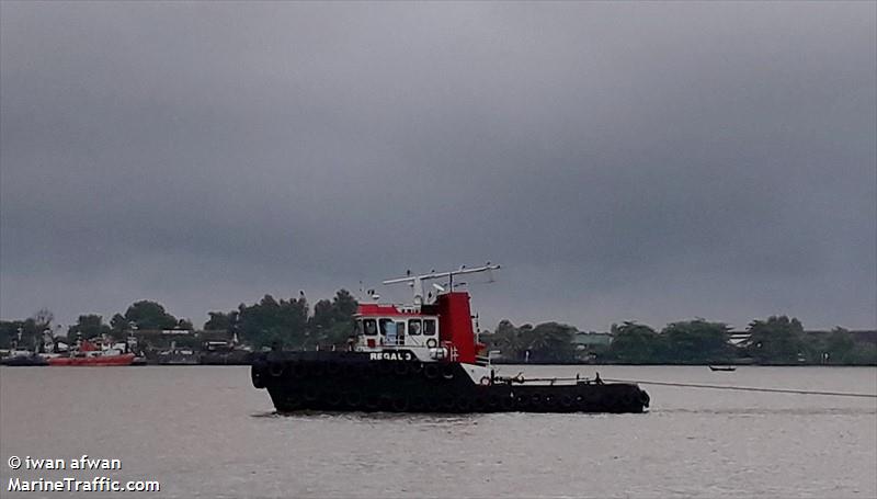 tb.regal 3 (Tug) - IMO , MMSI 525200406, Call Sign YD6792 under the flag of Indonesia