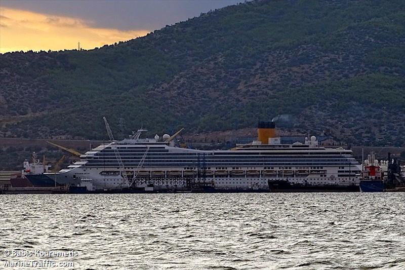 mykonos magic (Passenger (Cruise) Ship) - IMO 9239795, MMSI 310834000, Call Sign ZCHE3 under the flag of Bermuda