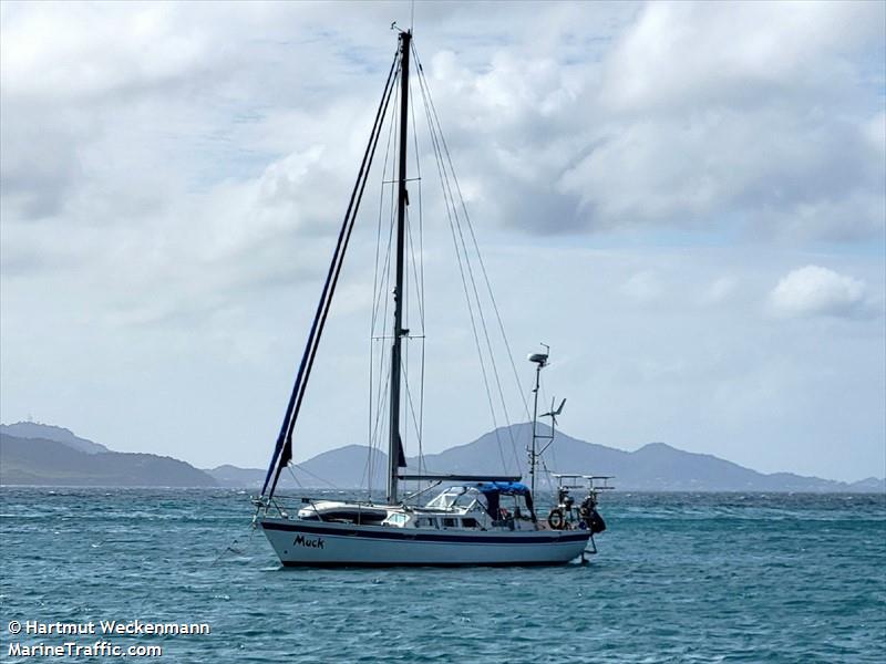 muck (Sailing vessel) - IMO , MMSI 211846550, Call Sign DC3825 under the flag of Germany