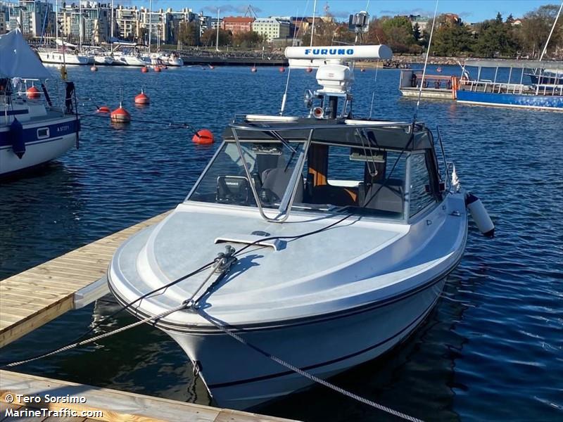 pieni karhu (Pleasure craft) - IMO , MMSI 230018770, Call Sign OHA4183 under the flag of Finland