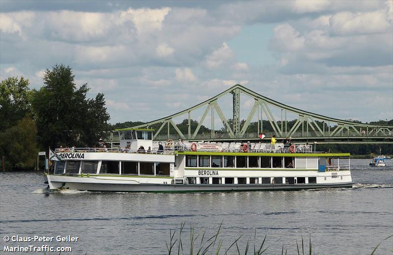 berolina (Passenger ship) - IMO , MMSI 211766800, Call Sign DB8091 under the flag of Germany