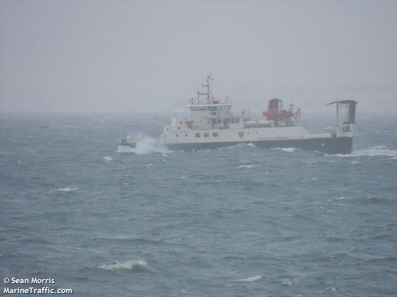 lochnevis (Passenger/Ro-Ro Cargo Ship) - IMO 9209063, MMSI 235000141, Call Sign ZQGW3 under the flag of United Kingdom (UK)