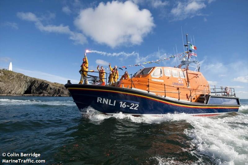 rnli lifeboat 16-22 (SAR) - IMO , MMSI 235069214, Call Sign 2BTM6 under the flag of United Kingdom (UK)