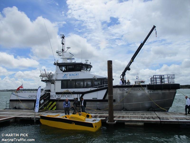 seacat freedom (HSC) - IMO , MMSI 235116921, Call Sign 2JLL7 under the flag of United Kingdom (UK)