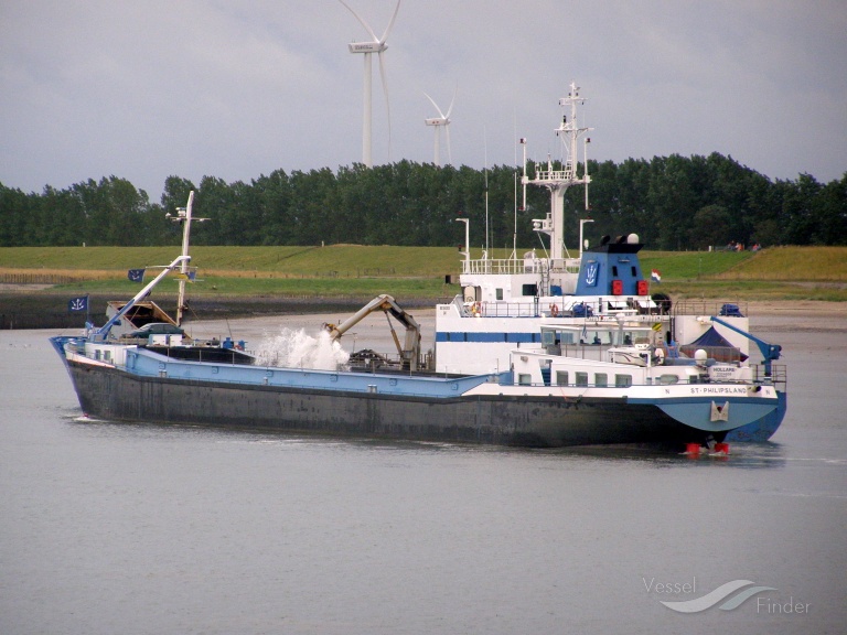 hollare (WIG) - IMO , MMSI 244660198, Call Sign PD5803 under the flag of Netherlands