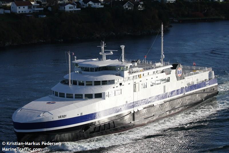 vaeroy (Passenger/Ro-Ro Cargo Ship) - IMO 9607382, MMSI 259988000, Call Sign LCHE under the flag of Norway