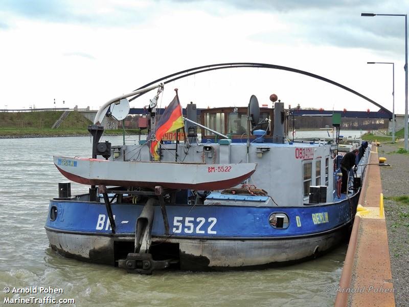 bm 5522 (Cargo ship) - IMO , MMSI 261182007, Call Sign SR2007 under the flag of Poland