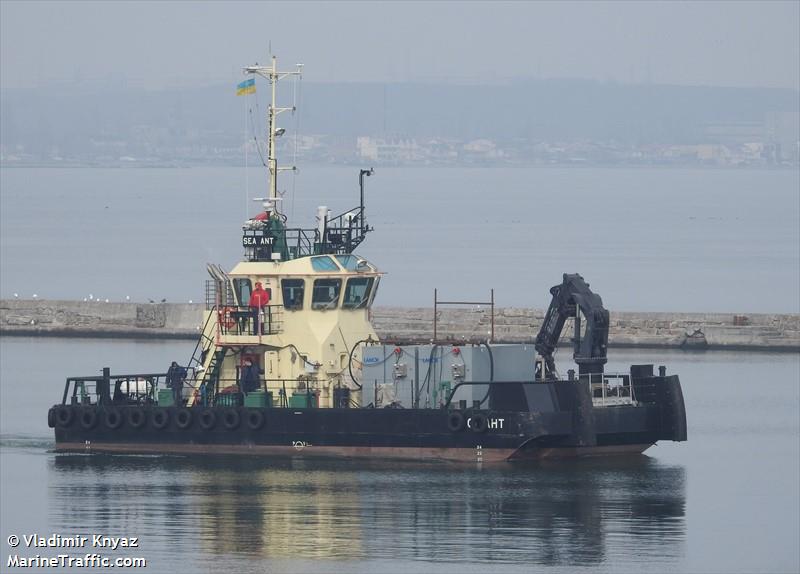 sea ant (Tug) - IMO , MMSI 272157300 under the flag of Ukraine