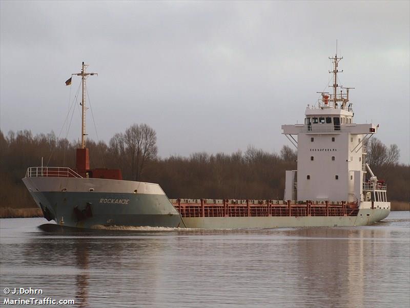 bf philipp (Container Ship) - IMO 9123324, MMSI 304688000, Call Sign V2HF2 under the flag of Antigua & Barbuda