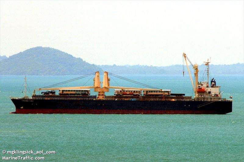 merging grand 17 (General Cargo Ship) - IMO 9146132, MMSI 353637000, Call Sign 3FUF6 under the flag of Panama