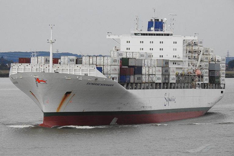 safmarine nokwanda (Container Ship) - IMO 9294393, MMSI 477552200, Call Sign VRLA4 under the flag of Hong Kong