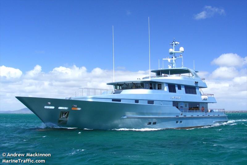 platinum (Yacht) - IMO 1009209, MMSI 503250800, Call Sign VKV7123 under the flag of Australia