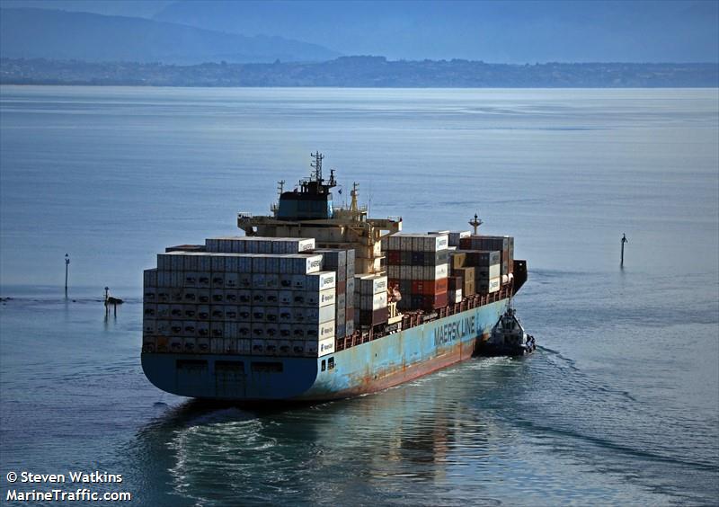 maersk izmir (Container Ship) - IMO 9348168, MMSI 566780000, Call Sign 9V2004 under the flag of Singapore