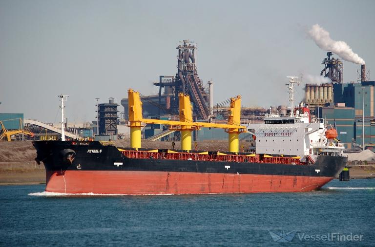 petrel s (Bulk Carrier) - IMO 9363883, MMSI 636019558, Call Sign D5VB2 under the flag of Liberia