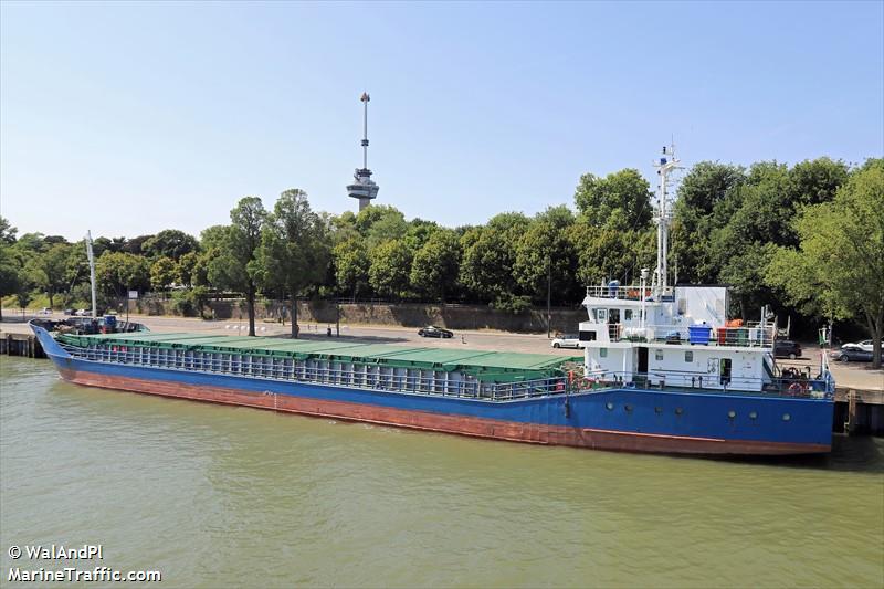 luna-b (General Cargo Ship) - IMO 9066045, MMSI 211890660, Call Sign DKQA2 under the flag of Germany