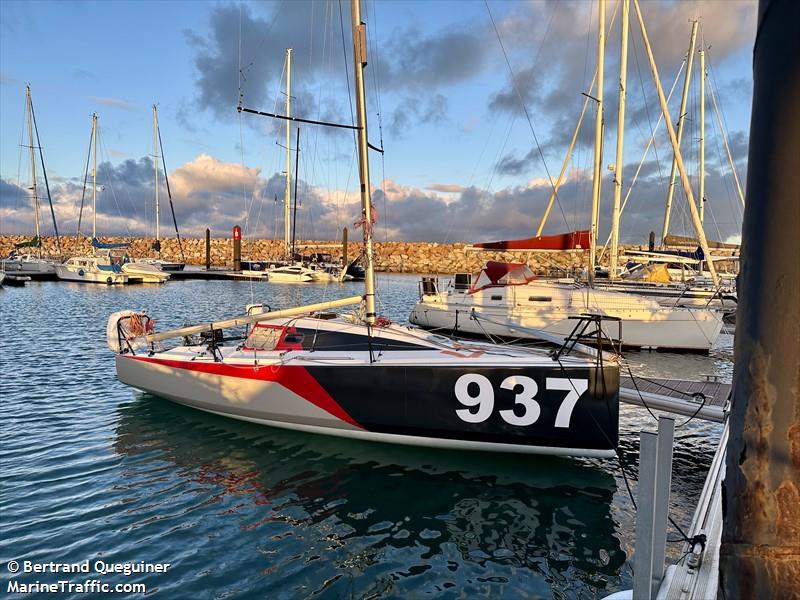 ubert solo sailor (Sailing vessel) - IMO , MMSI 227817410, Call Sign FAE8347 under the flag of France