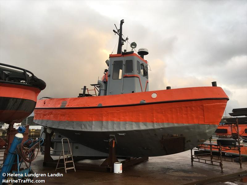 hugin (Towing vessel) - IMO , MMSI 265046580, Call Sign SFE4303 under the flag of Sweden