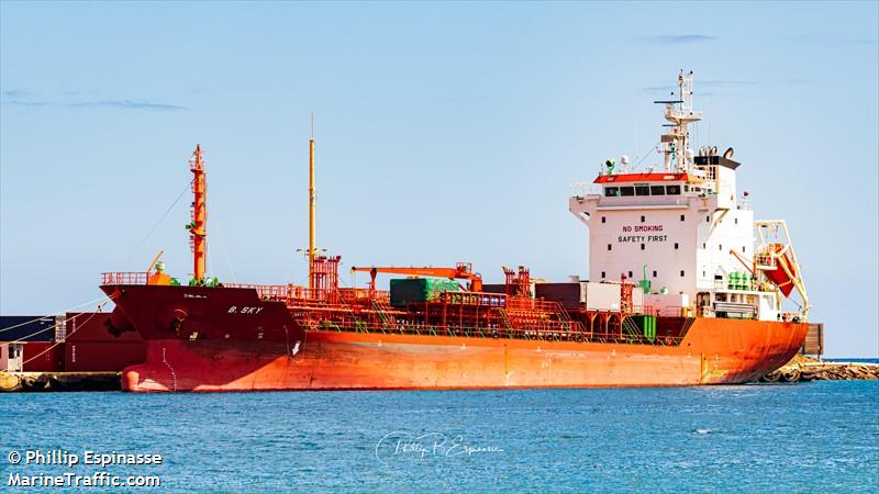 b. sky (Oil Products Tanker) - IMO 9381627, MMSI 577201000, Call Sign YJTN7 under the flag of Vanuatu