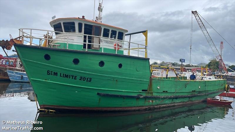 sem limites 2013 (Cargo ship) - IMO , MMSI 710112313, Call Sign PR002 under the flag of Brazil