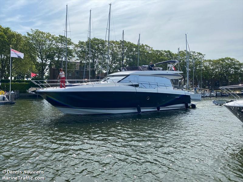 midnight blue (Pleasure craft) - IMO , MMSI 244000592, Call Sign PE3653 under the flag of Netherlands