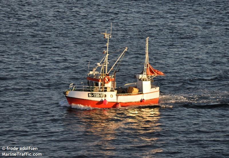 strandvaer (Fishing vessel) - IMO , MMSI 257345020, Call Sign  LM6667 under the flag of Norway