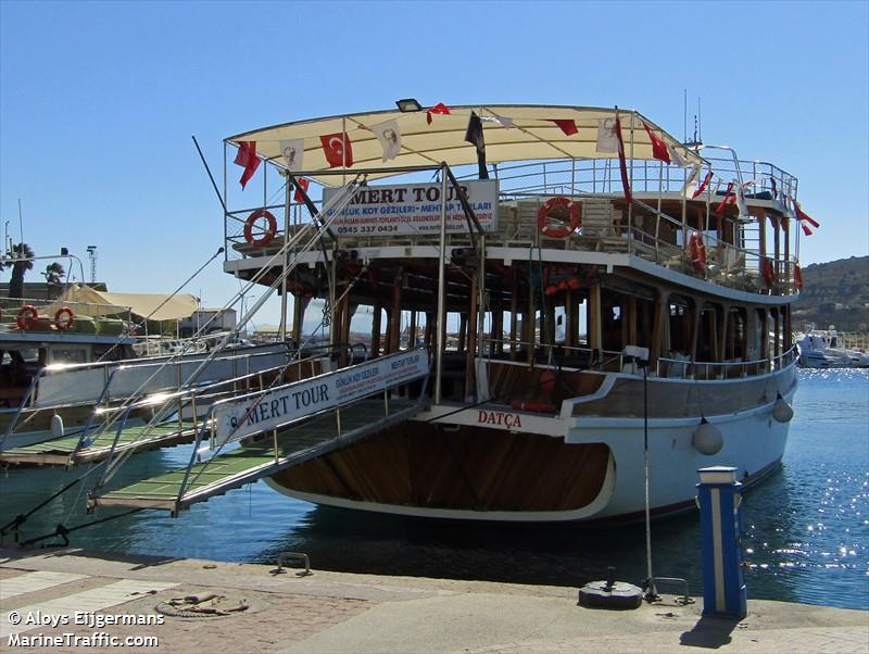 mert-1 (Passenger ship) - IMO , MMSI 271040904, Call Sign TCQH2 under the flag of Turkey