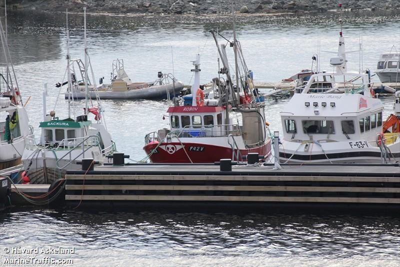 robin (Fishing vessel) - IMO , MMSI 257377800, Call Sign LK3037 under the flag of Norway