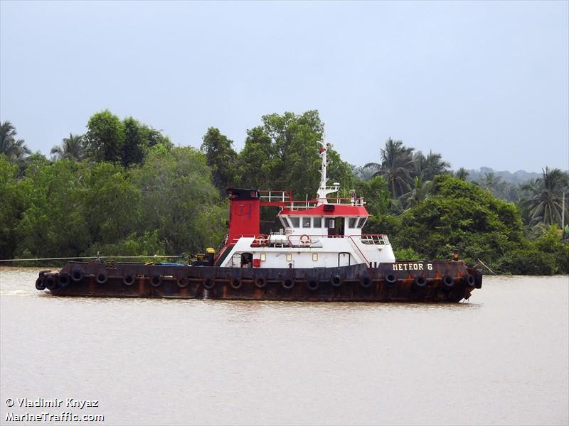 tb.meteor 6 (Towing vessel (tow>200)) - IMO , MMSI 525016482, Call Sign YD6715 under the flag of Indonesia