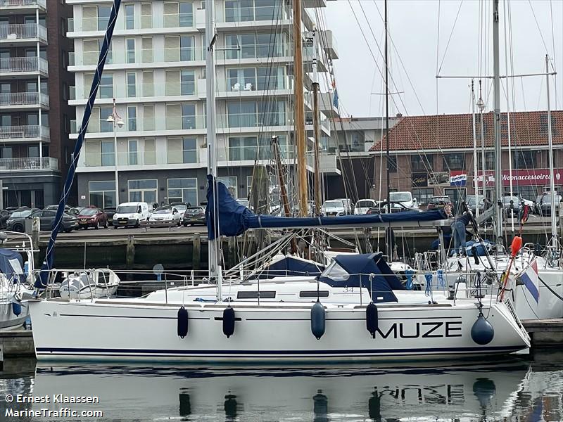 muze (Pleasure craft) - IMO , MMSI 246065046, Call Sign PH4075 under the flag of Netherlands