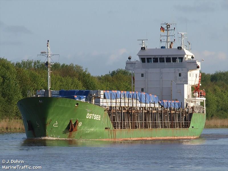 hs hong kong (Container Ship) - IMO 9846524, MMSI 305685000, Call Sign V2HT9 under the flag of Antigua & Barbuda