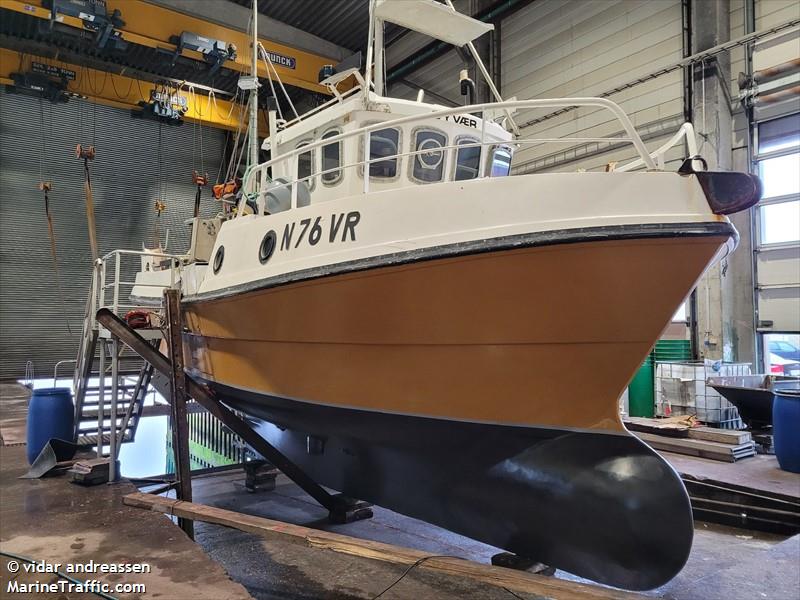 oyvaer (Fishing vessel) - IMO , MMSI 257315440, Call Sign LM5879 under the flag of Norway