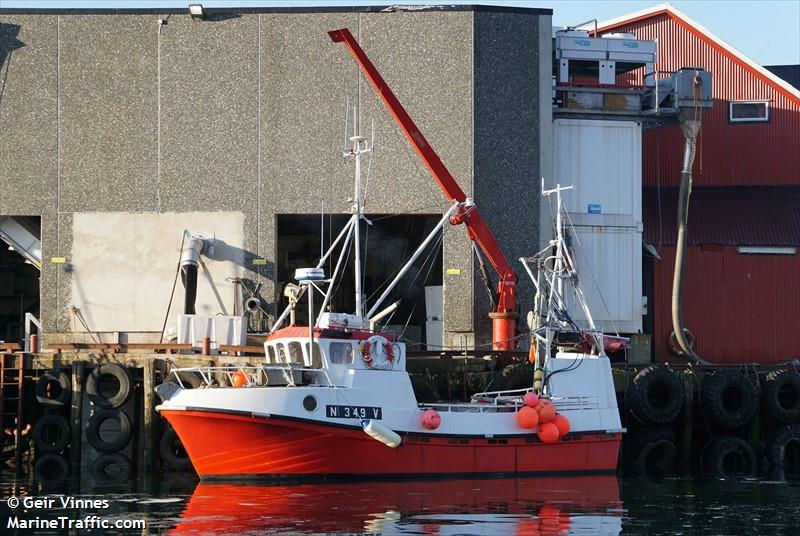 risvaer (Fishing vessel) - IMO , MMSI 257382520, Call Sign LM7598 under the flag of Norway