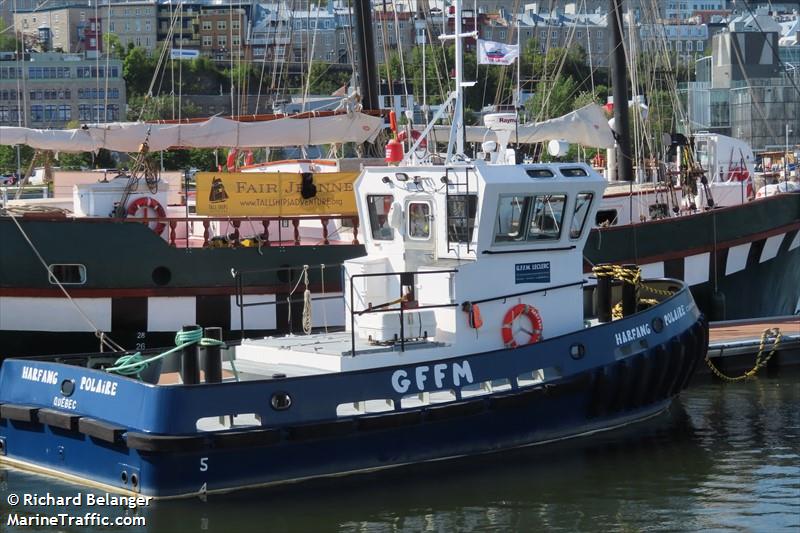 harfang polaire (Tug) - IMO , MMSI 316045327 under the flag of Canada