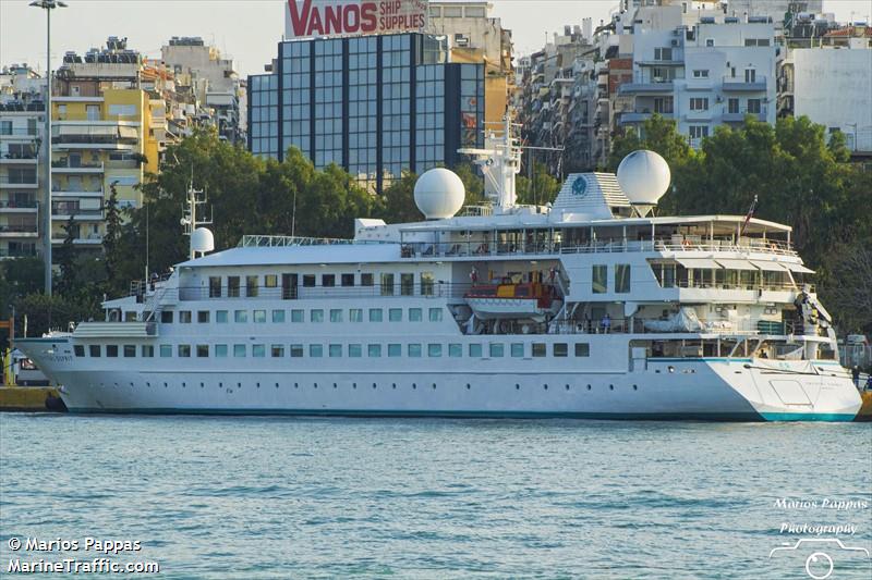 nat geo islander 2 (Passenger ship) - IMO 8705266, MMSI 735060256 under the flag of Ecuador
