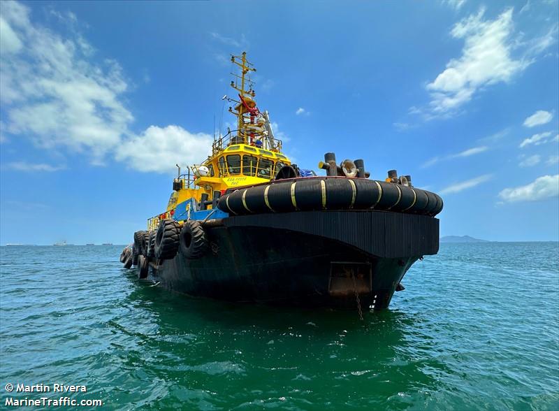 saam tajin (Tug) - IMO 9316634, MMSI 359121121, Call Sign YST1121 under the flag of El Salvador