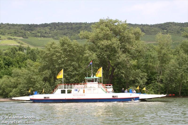 mittelrhein (Passenger ship) - IMO , MMSI 211504120, Call Sign DC9919 under the flag of Germany