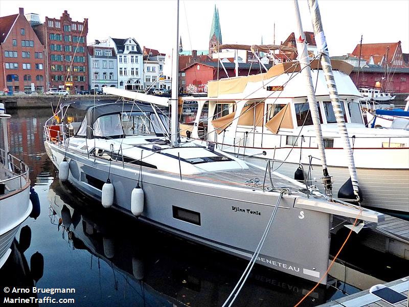 djinn tonic (Pleasure craft) - IMO , MMSI 211892720, Call Sign DIGF2 under the flag of Germany