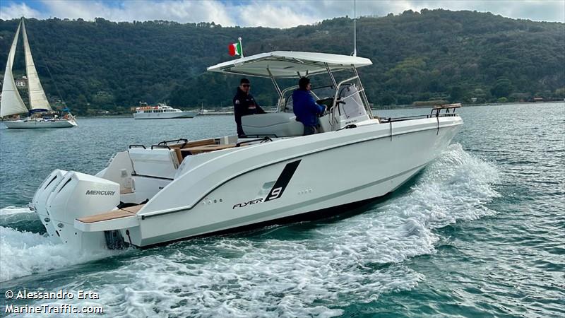 flyer 9 (Pleasure craft) - IMO , MMSI 247520440 under the flag of Italy