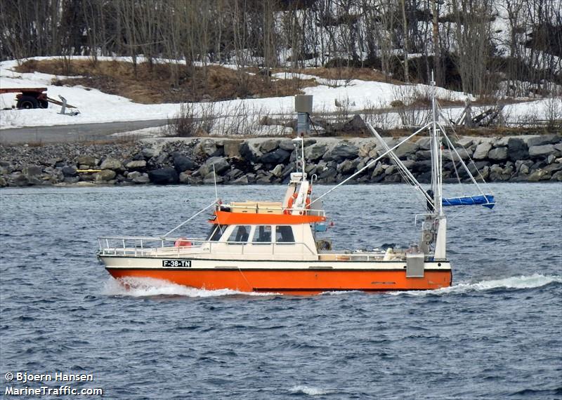 sandfjord (Fishing vessel) - IMO , MMSI 258125520, Call Sign LF5199 under the flag of Norway