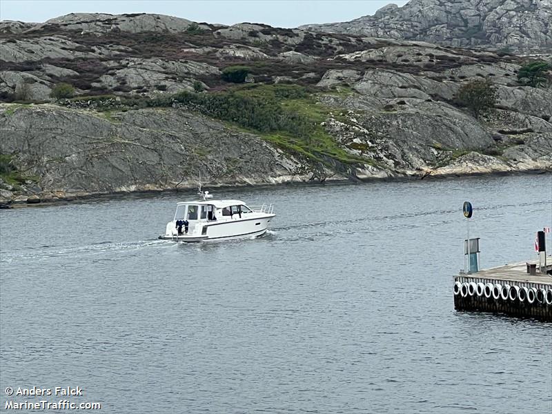 at c (Pleasure craft) - IMO , MMSI 265046990, Call Sign SG5113 under the flag of Sweden