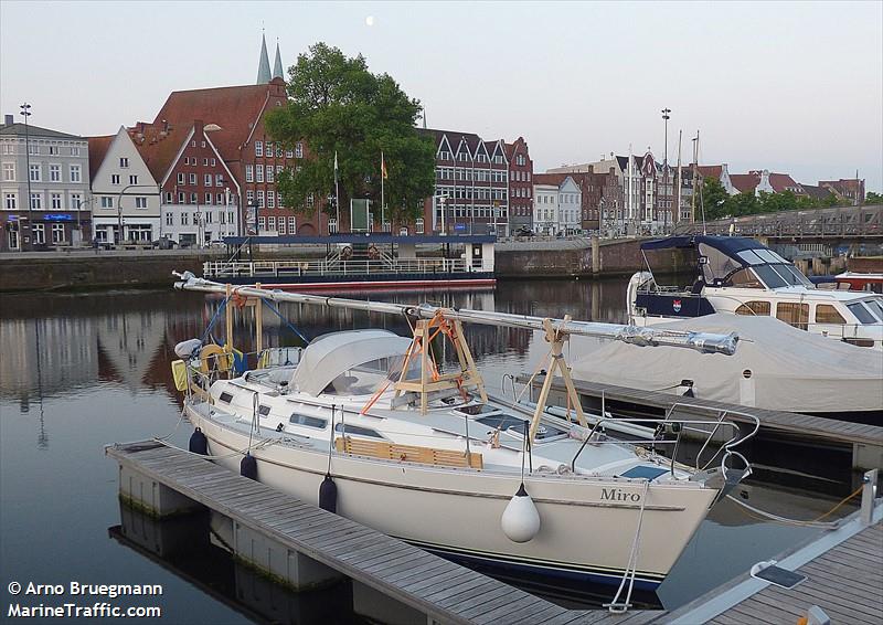 miro (Pleasure craft) - IMO , MMSI 265791410, Call Sign SE4153 under the flag of Sweden