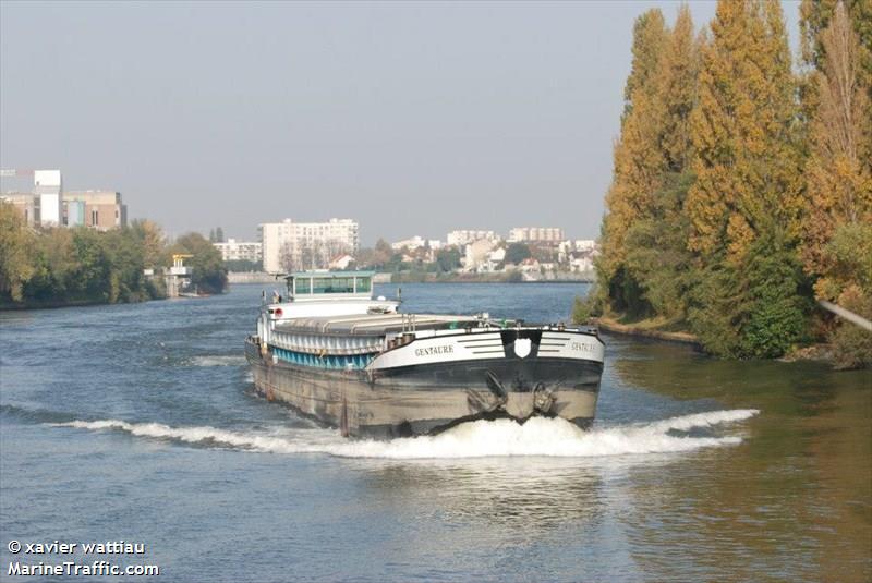 centaure (Cargo ship) - IMO , MMSI 226001490, Call Sign FM4202 under the flag of France