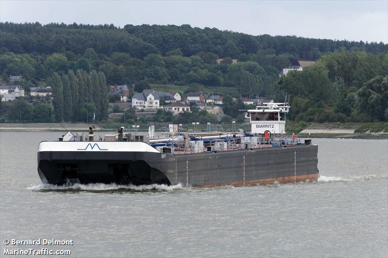 biarritz (WIG) - IMO , MMSI 226002790, Call Sign FM4020 under the flag of France