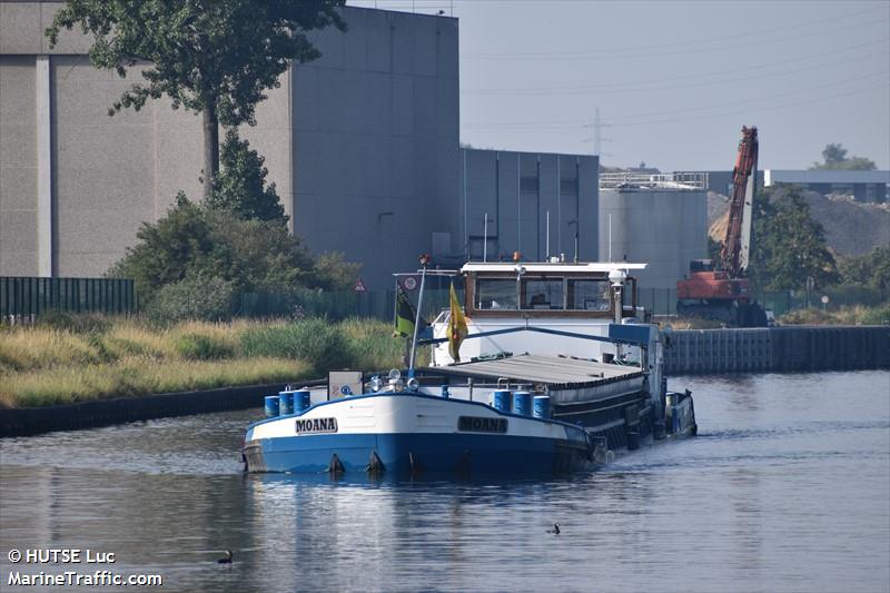 rovaleta (WIG) - IMO , MMSI 226015640, Call Sign FM7821 under the flag of France