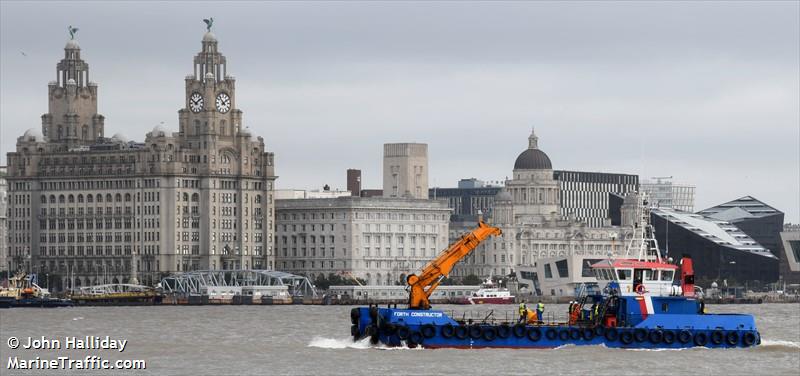 forth constructor (Work/Repair Vessel) - IMO 8890592, MMSI 235004217, Call Sign GXAD under the flag of United Kingdom (UK)