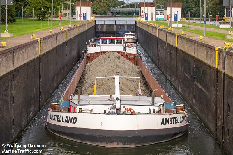 amstelland (Cargo ship) - IMO , MMSI 244700266, Call Sign PD4773 under the flag of Netherlands