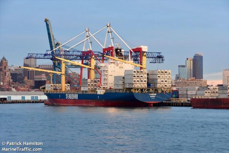 as angelina (Container Ship) - IMO 9357092, MMSI 255806066, Call Sign CQIT8 under the flag of Madeira