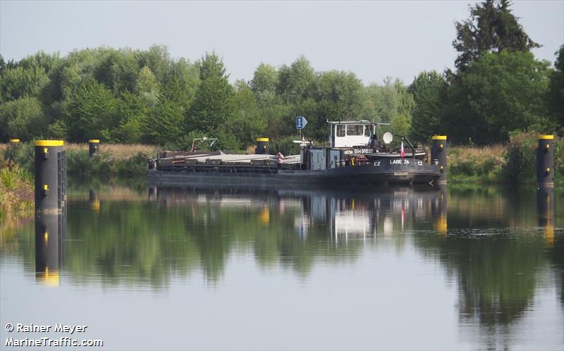 labe 24 (Cargo ship) - IMO , MMSI 270296000, Call Sign OL8624 under the flag of Czech Rep