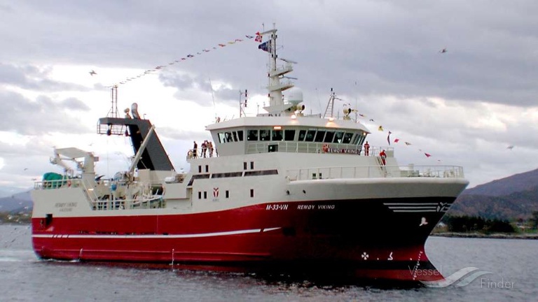 reval viking (Fish Factory Ship) - IMO 9211030, MMSI 276806000, Call Sign ESJW under the flag of Estonia