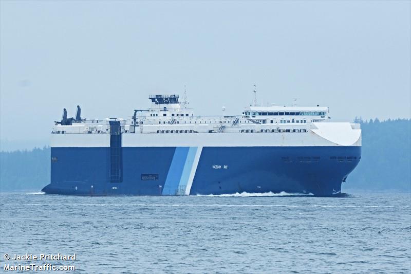 victory leader (Vehicles Carrier) - IMO 9395628, MMSI 311008700, Call Sign C6XG4 under the flag of Bahamas